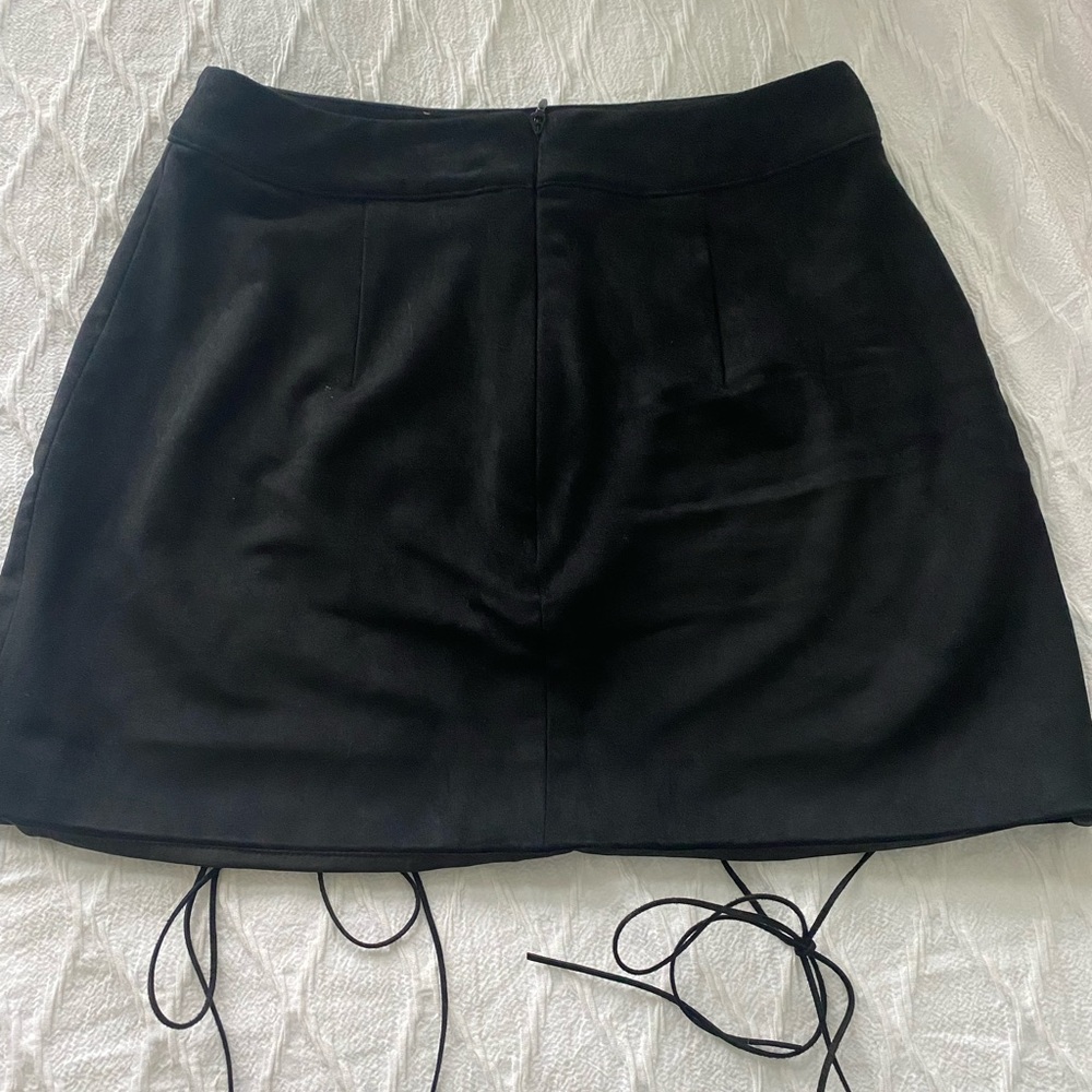 Mistress Rocks suede skirt - Picture 2 of 3